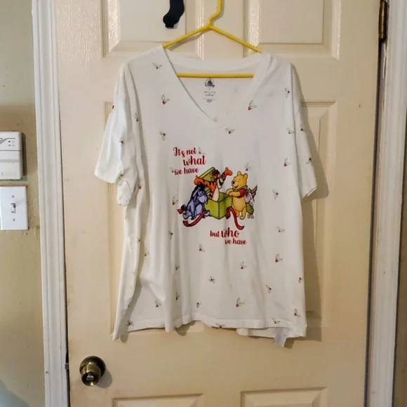 2 Disney Winnie the Pooh Women's Tees: Blue "Save the Bees" 4X & White "Gift" 4X - Picture 6 of 10